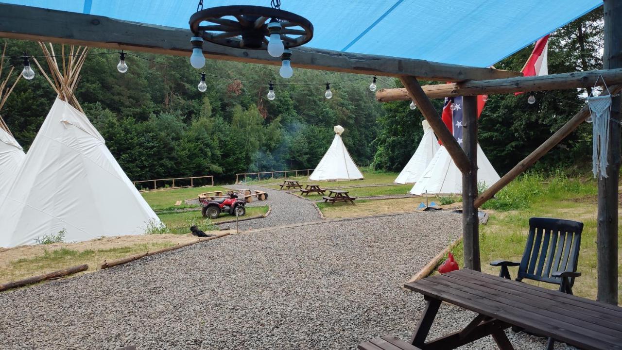 Glamping Wild Nature Baltow Eksteriør bilde